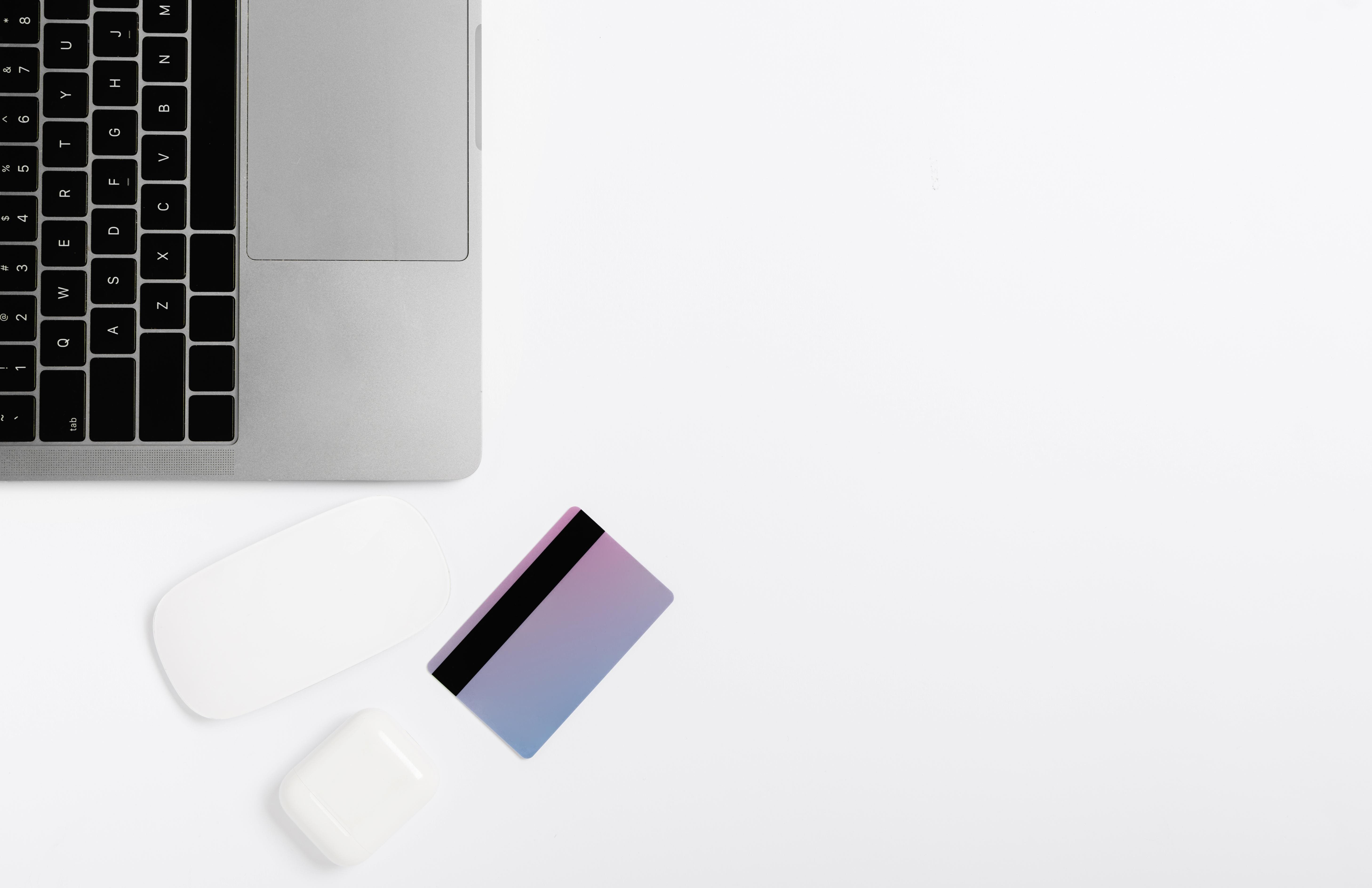 Imagem de capa de The Impact of Contactless Cards on Modern Banking