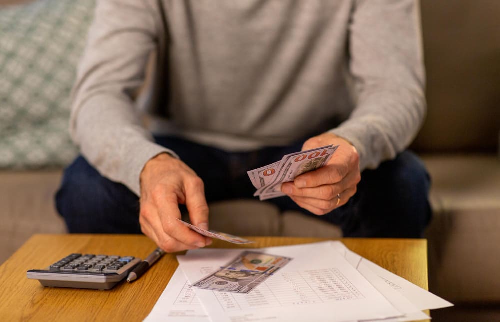 Imagem de How to Get Flexible Student Loans via LandBank