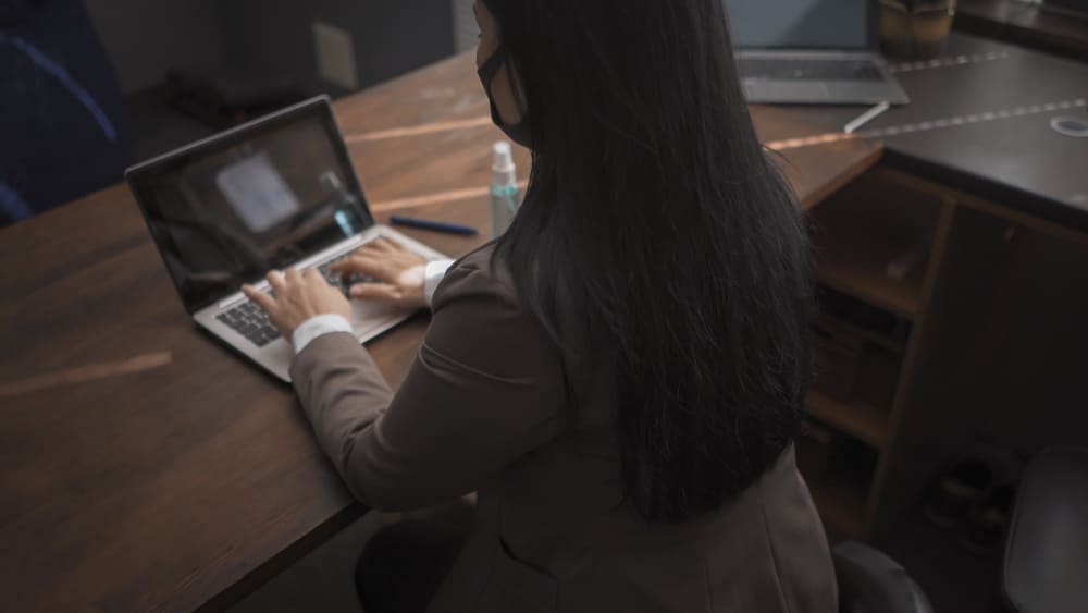 Imagem de capa de Trabajos TI: Guía Completa de Carreras en Tecnología